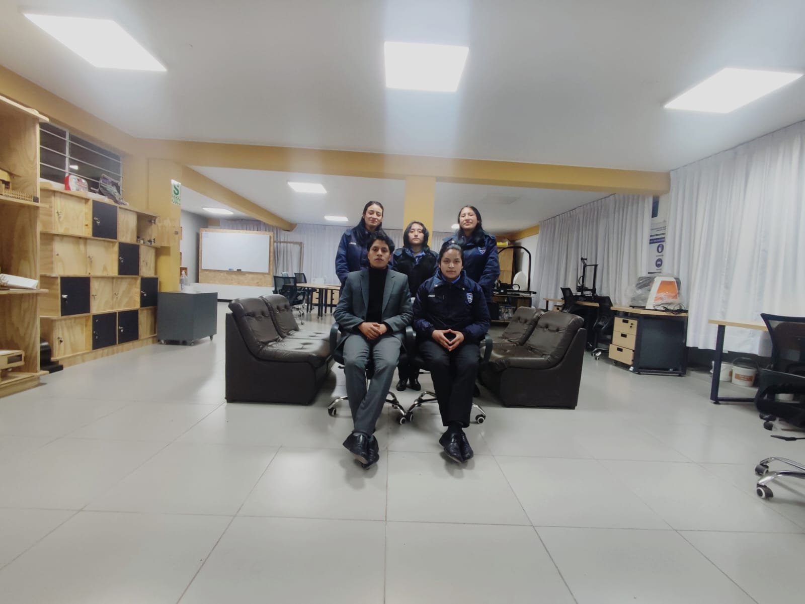 Equipo Maki Robotics 1